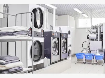 Fotografia ilustrująca cena prania kożuchów w pralniach chemicznych w ponad 160 miastach w polsce