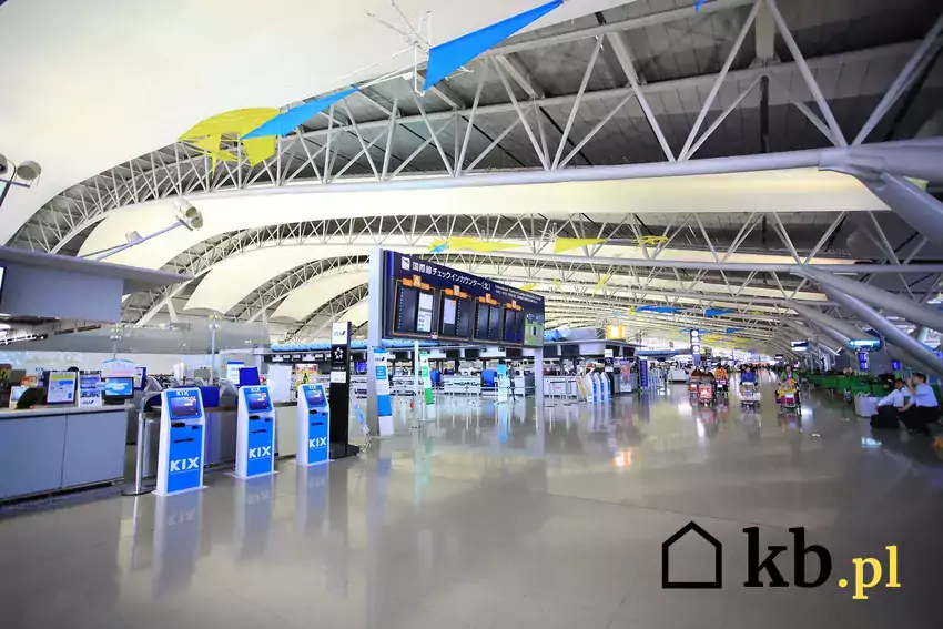 Terminal lotniska Kansai groźba zatonięcia