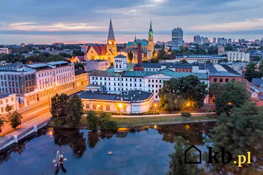 Zabytkowy kompleks fabryczny w Łodzi