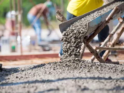 Ile kosztuje wylanie betonu pod ogrodzenie?