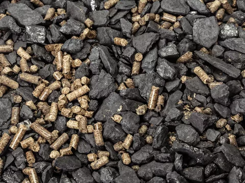 Które paliwo opłaca się bardziej - pellet czy ekogroszek?