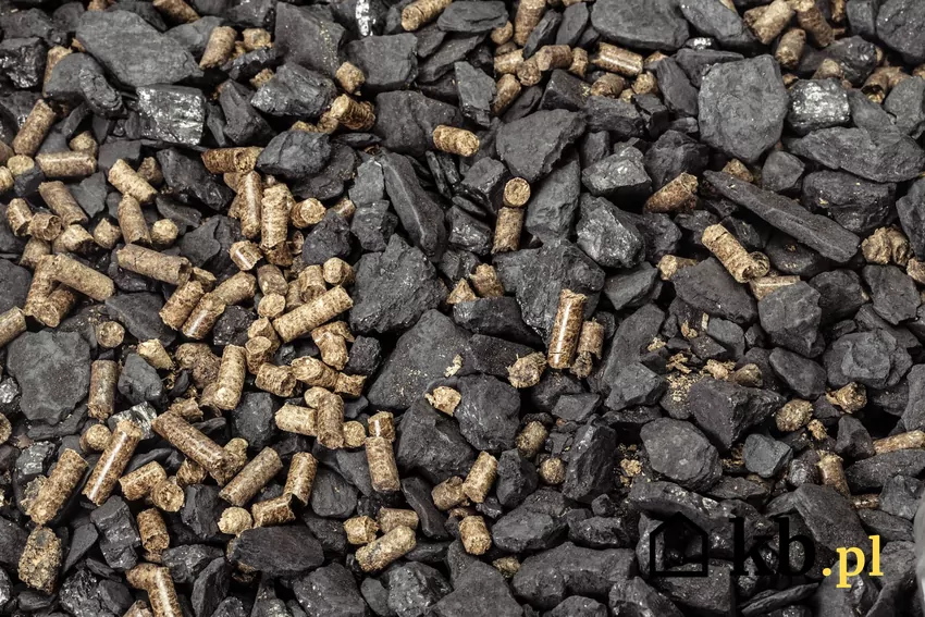 Wymiana kopciucha na nowoczesny piec to nie tylko obowiązek, ale i oszczędność węgiel kamienny i pellet drzewny