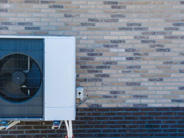 Dlaczego pompa ciepła pobiera więcej prądu zimą