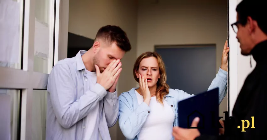 Proces egzekucji rozpoczyna się od doręczenia dłużnikowi zawiadomienia o zajęciu Komornik