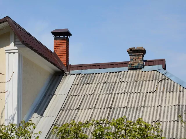 Eternitowy dach u sąsiada