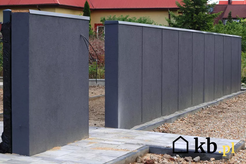 ogrodzenie betonowe przed domem