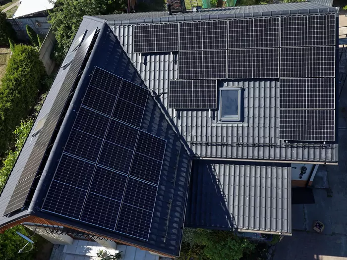 Stożkowy panel fotowoltaiczny