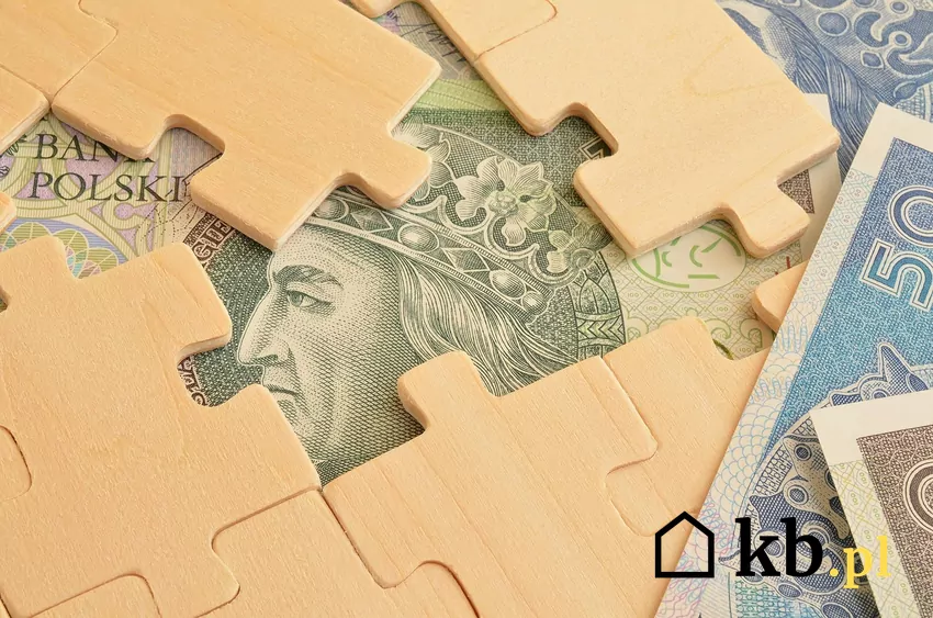 Wszelkie próby negocjacji związane z rozłożeniem długu na raty lub częściowe jego umorzenie należy przeprowadzać z wierzycielem, nie z komornikiem Puzzle na pieniądzach