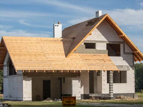 Dom drewniany i murowany - porównanie