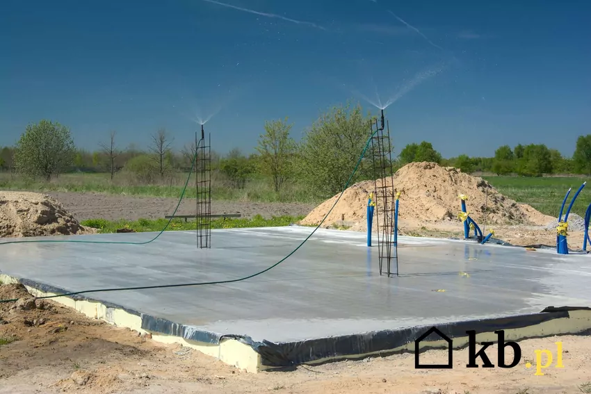 Domy szkieletowe stanowią szybszą alternatywę dla tradycyjnego budownictwa domów jednorodzinnych Fundamenty pod dom szkieletowy