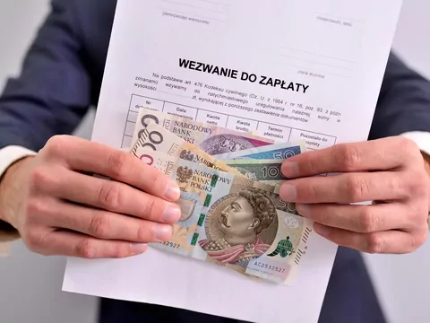 Co zrobić, kiedy komornik przychodzi do domu?