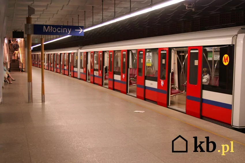 metro w Warszawie, stacja Młociny