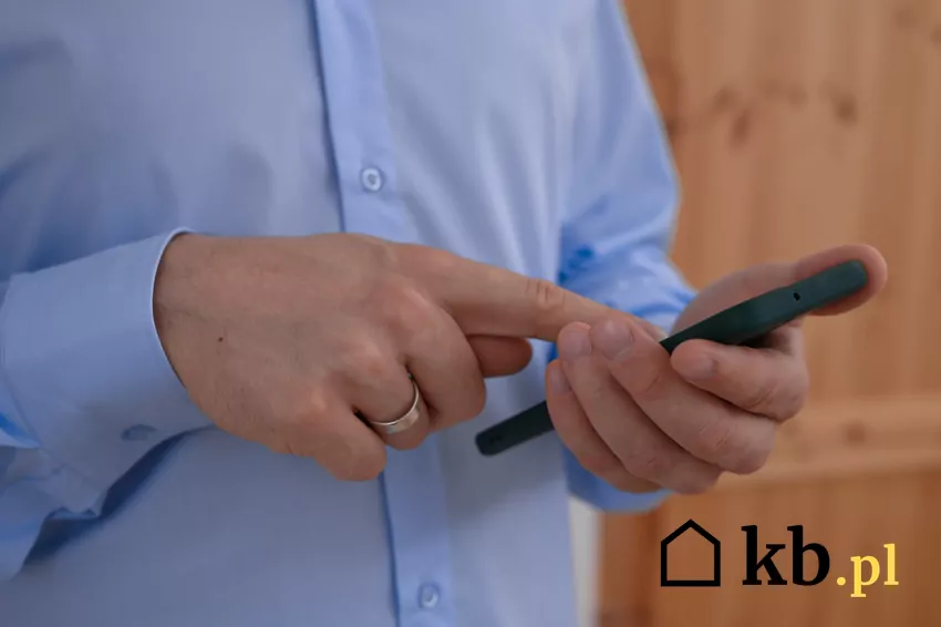 Jeśli przekażesz wyższą kwotę jednej osobie niespokrewnionej (np. partnerowi, znajomemu), urząd skarbowy może uznać to za darowiznę Przelew na telefon