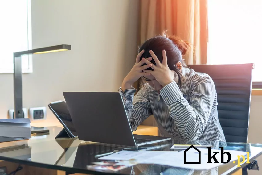 American Medical Association określa zmęczenie decyzyjne jako stan przeciążenia psychicznego Załamana kobieta