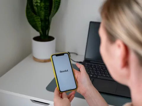 Revolut Bank w Polsce a komornik
