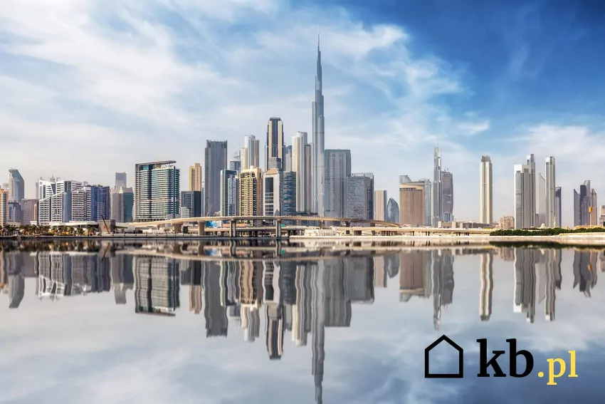 Nad Dubajem na razie góruje Burdż Chalifa panorama Dubaju