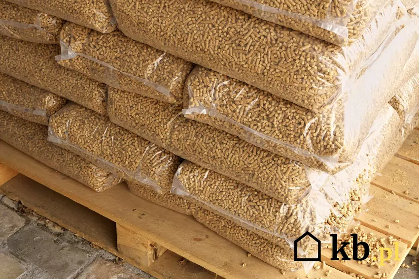 Samodzielna produkcja pelletu może być opłacalna Workowany pellet drzewny
