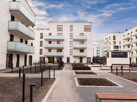 Mieszkanie w apartamentowcu a w wielkiej płycie