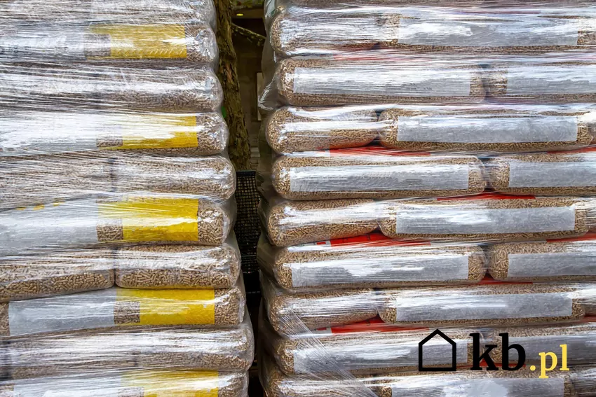 Pellet magazynowany w workach Pellet w workach łatwo przechowywać w dowolnym, suchym pomieszczeniu