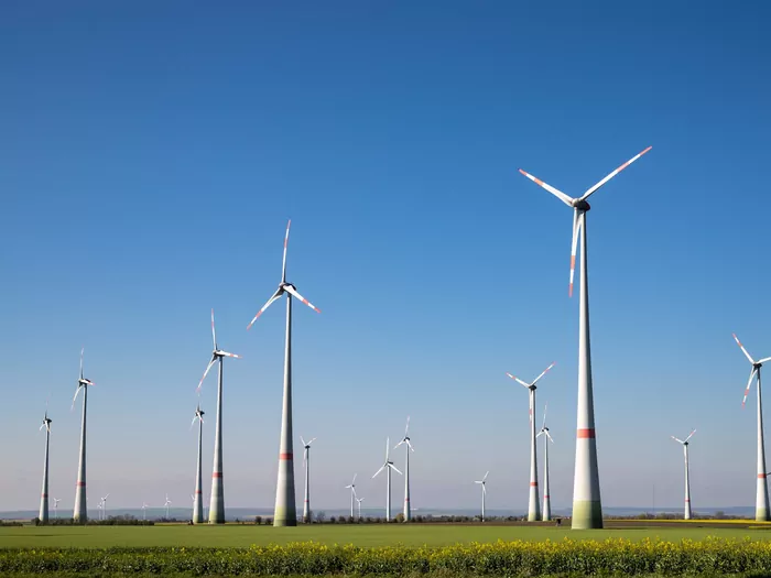 Wiatraki w sąsiedztwie domów - konflikt