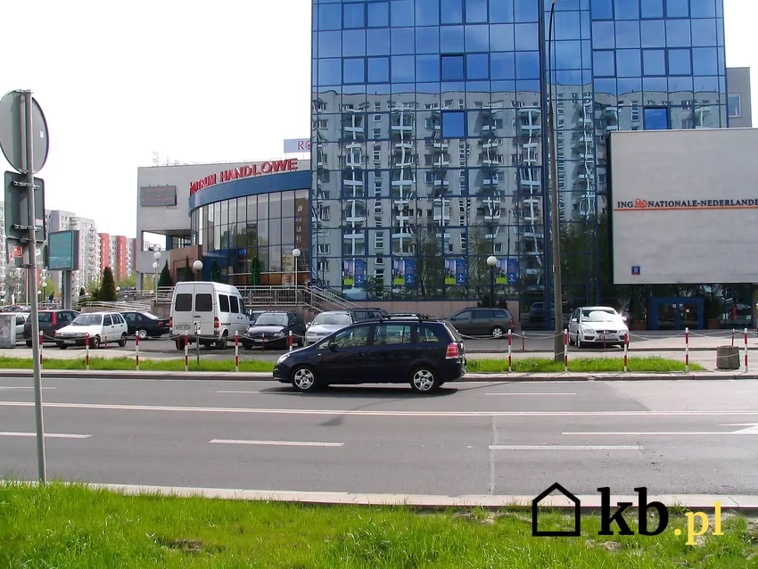 Na miejscu centrum handlowego powstanie nowoczesny budynek biurowo-usługowy, lic. Creative Commons Centrum Handlowe Land