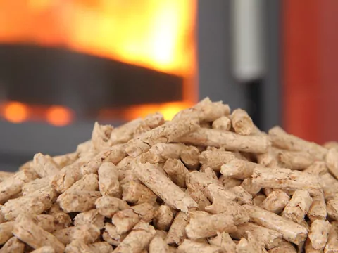 Jak wyczyścić piec na pellet?