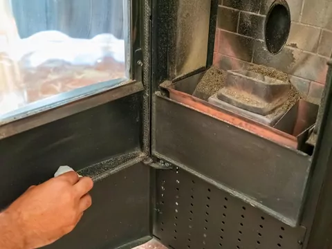 Problemy z zaniedbanym piecem na pellet