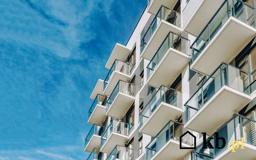 Balkony nowoczesnego bloku mieszkalnego