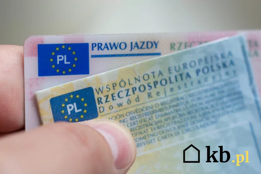 Dowody rejestracyjne w czasach PRL-u nie przypominały tych współczesnych Prawo jazdy i dowód rejestracyjny