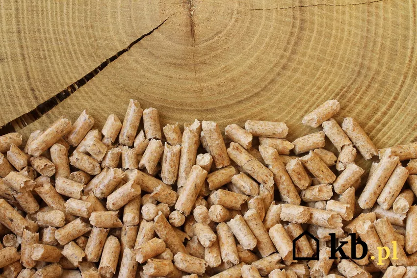Pellet z drewna odpadowego ze śladami kleju i impregnatu może spowodować awarię pieca