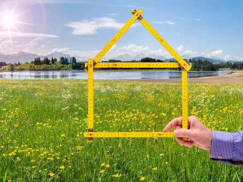 Spadek cen działek budowlanych