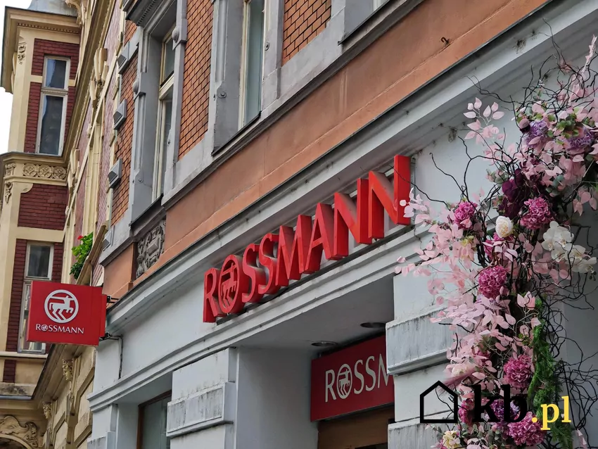 Rossmann - sklep - wejście