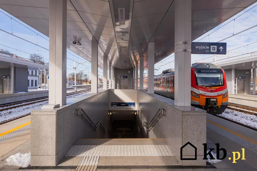 Na wielu stacjach powstaną windy, schody ruchome, udogodnienia dla osób z ograniczoną mobilnością oraz inteligentne systemy informacji pasażerskiej, fot railbaltica.org Ełk