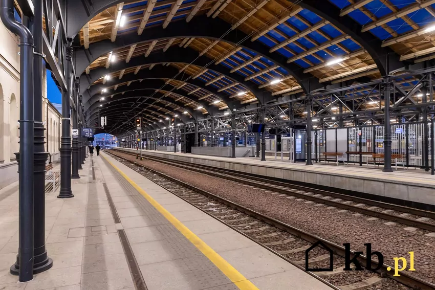 Pociągi pasażerskie mają kursować z prędkością do 249 km/h, co skróci czas podróży Warszawa–Białystok do mniej niż 2 godzin, fot. railbaltica.org Białystok