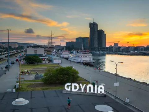 Wieżowiec SKYCITY w Gdyni