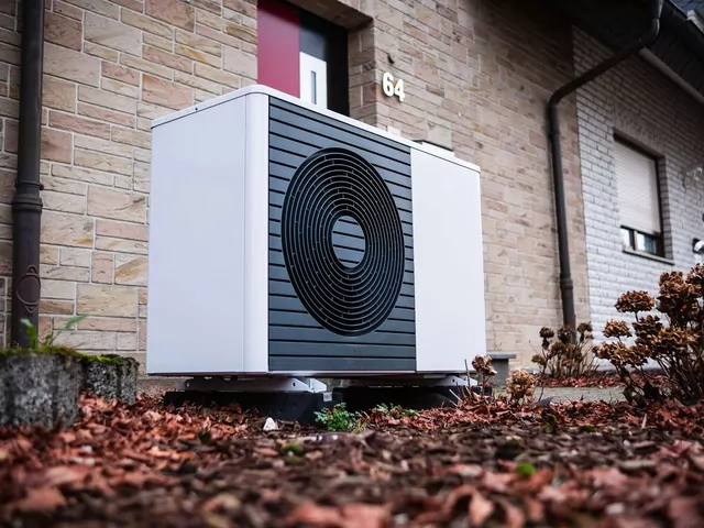 Połączenie kolektorów z pompą ciepła