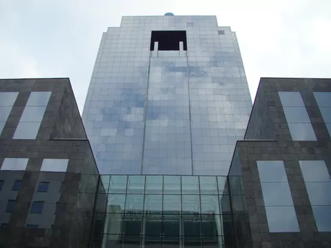 V Tower na warszawskiej Woli