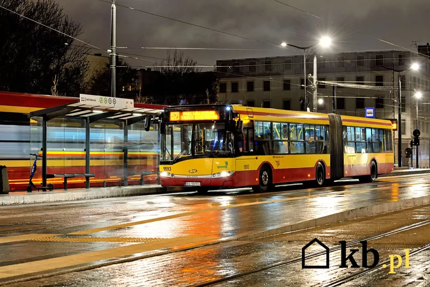 Autobus komunikacji miejskiej w Łodzi