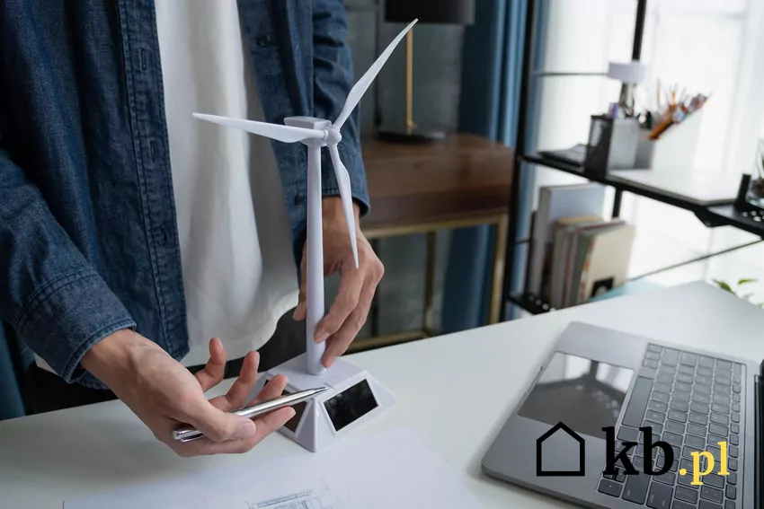 Turbina wiatrowa wymaga trudniejszej, bardziej skomplikowanej konstrukcji oraz prac budowlanych Model wiatrak