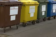 Opłaty za za wywóz śmieci w 2035 roku - analiza AI