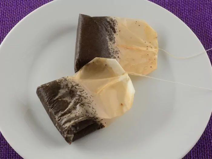 Czego nie nawozić herbatą?