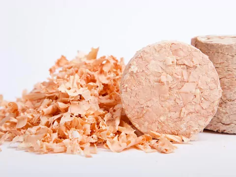 Brykiet z papieru i trocin