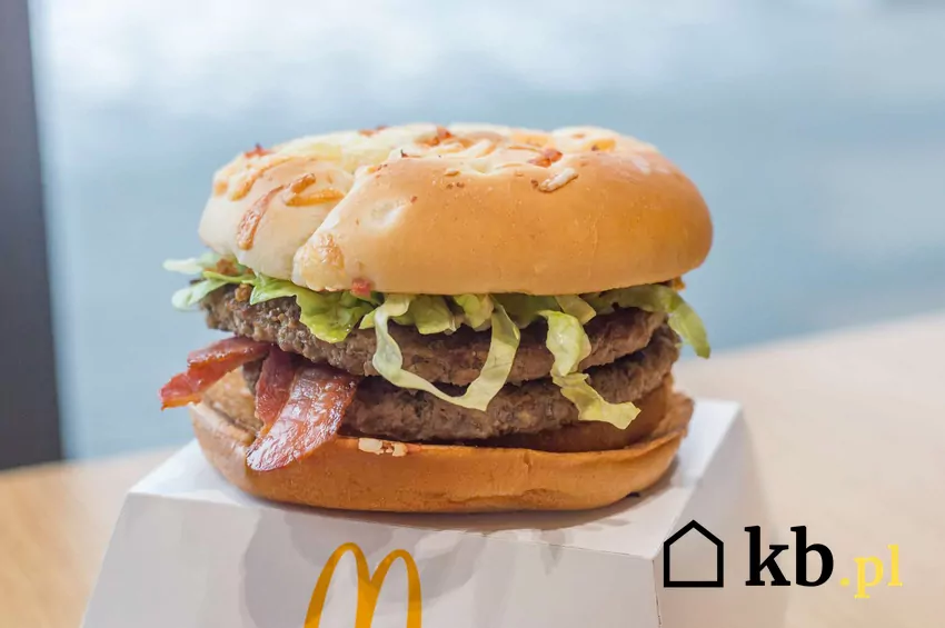 Podwójny burger drwala