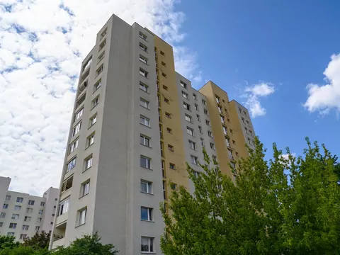 Tanie mieszkanie w wielkiej płycie