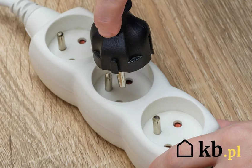 Który domowy sprzęt zużywa najwięcej prądu? listwa