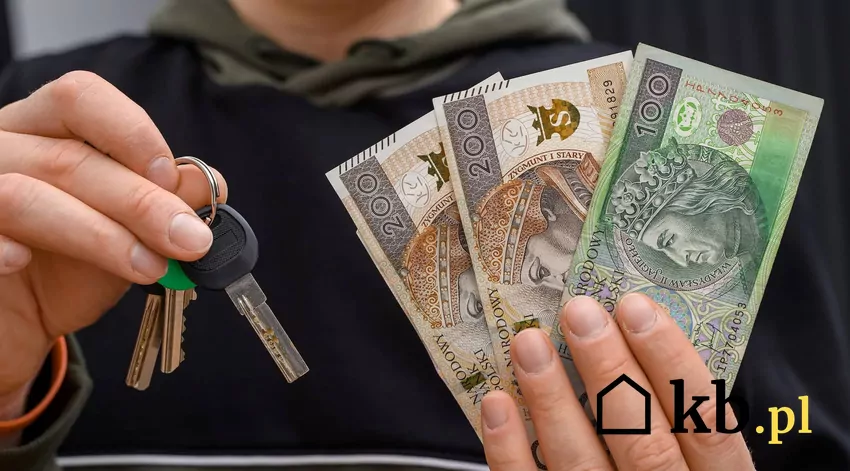 klucze do domu, pieniądze