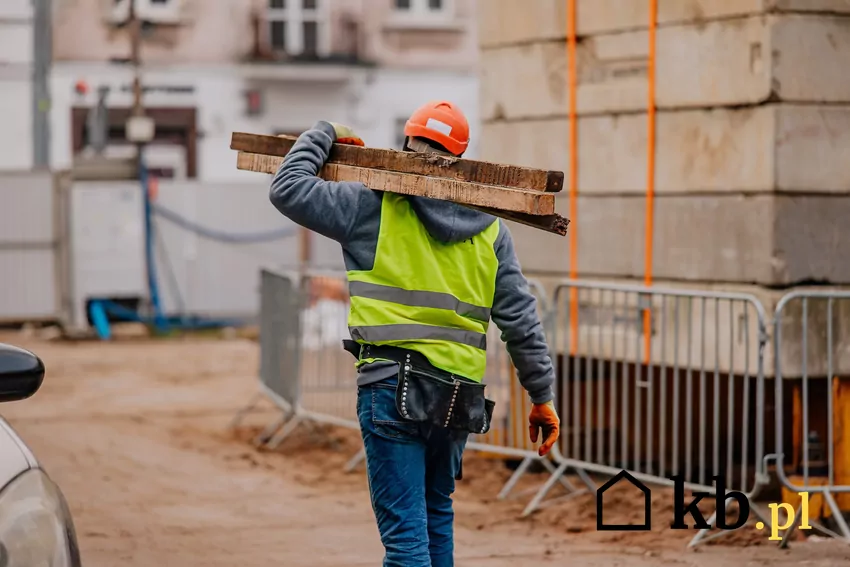 plac budowy, budowlaniec