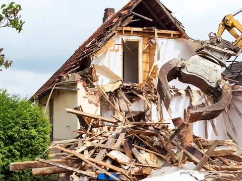 Drewno z rozbiórek do palenia