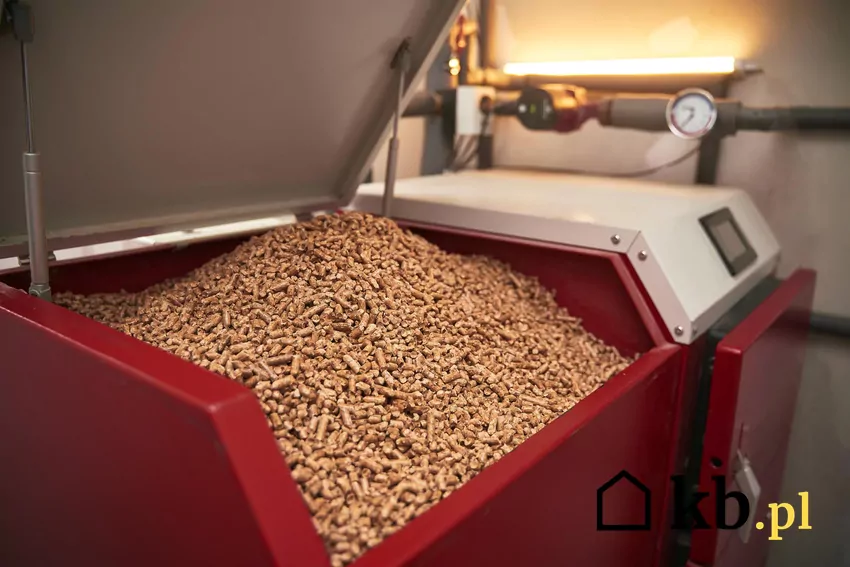 Przepisy jednoznacznie wykluczają możliwość finansowania urządzeń, które posiadają ruszt lub umożliwiają jego montaż Piec na pellet