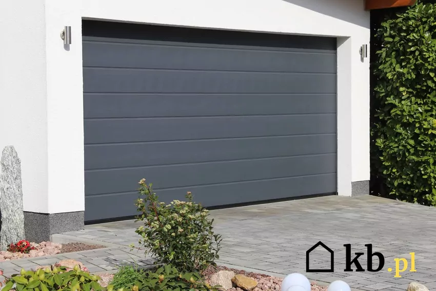 Garaż w bryle budynku nie powinien mieć ogrzewania brama wjazdowa do garażu